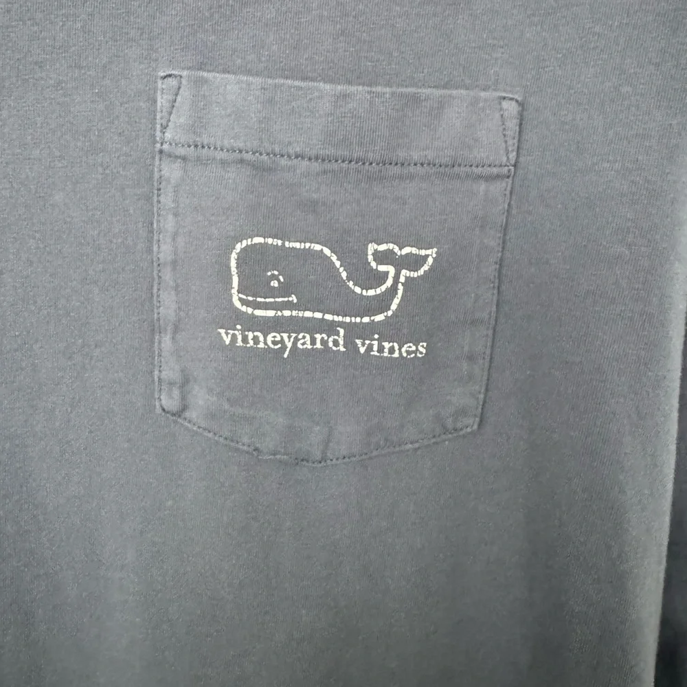 Vineyard Vines Men's Dark Blue Long Sleeve Tee - Picture 4 of 4